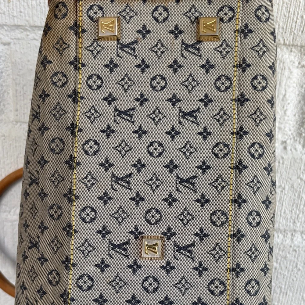 Louis Vuitton Leather Monogram Marie Hand Blue Dome Boston Bag - Picture 8 of 15